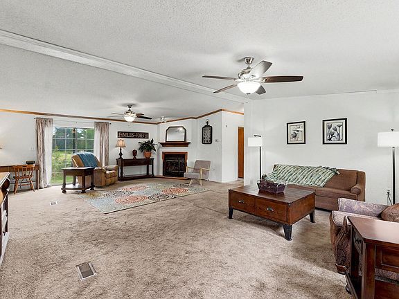 4th image of 2618 W Angel St