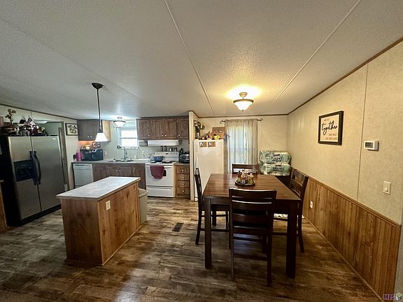 3rd image of 38162 Nan Wesley Rd
