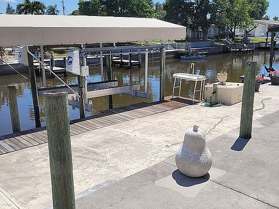5th image of 4743 Flamingo Dr
