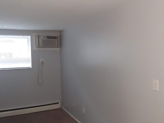 3rd image of 3778 W 33rd St APT 1