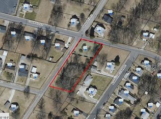 611 Bradley St, Reidsville, NC 27320
