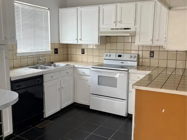1553 S Carson Street, Aurora, CO 80012