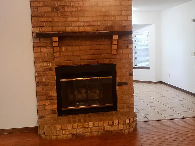 7001 Pauline Cir — Photo 16
