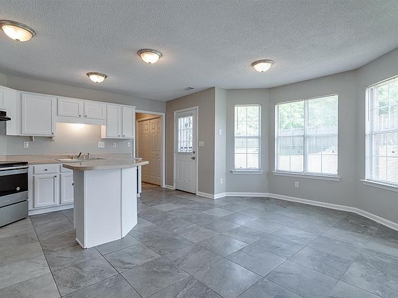 5th image of 8132 Conridge Dr