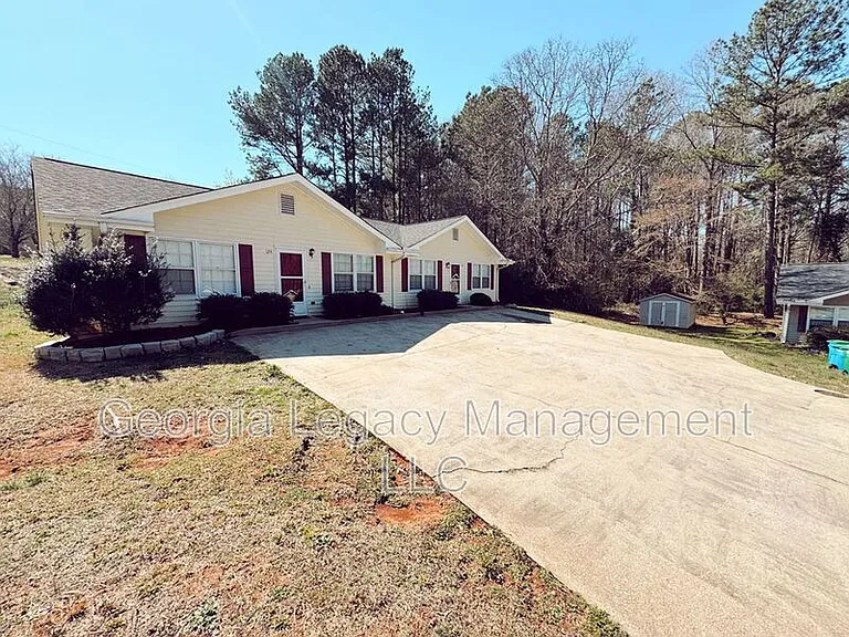 114 Creek Side Dr — Photo 24