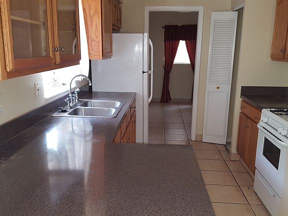 3rd image of 2351 California St