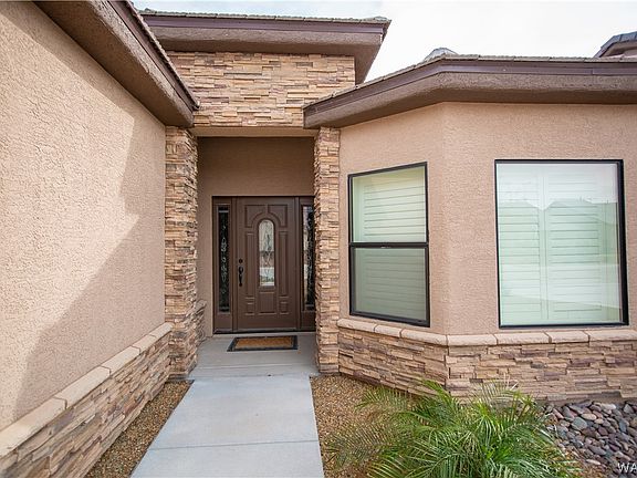 3rd image of 6082 S Calico Avenue