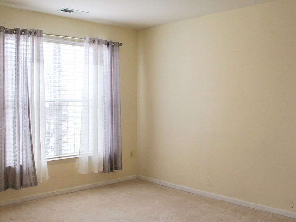 1st image of 20901 Cedarpost Sq Unit 202