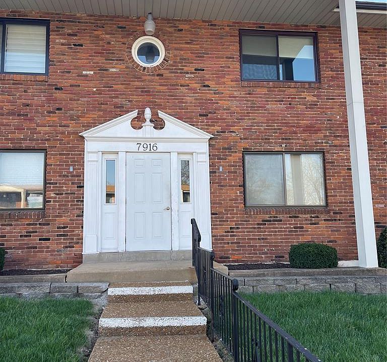 1st image of 7916 Camelot Ln APT 4