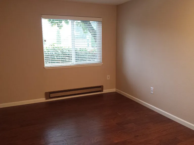 1150 Sunset Blvd NE #122 — Photo 6