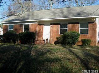 2828 Wedgefield Dr, Charlotte, NC 28208