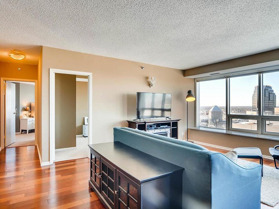 1st image of 168 6th St E Unit 3805
