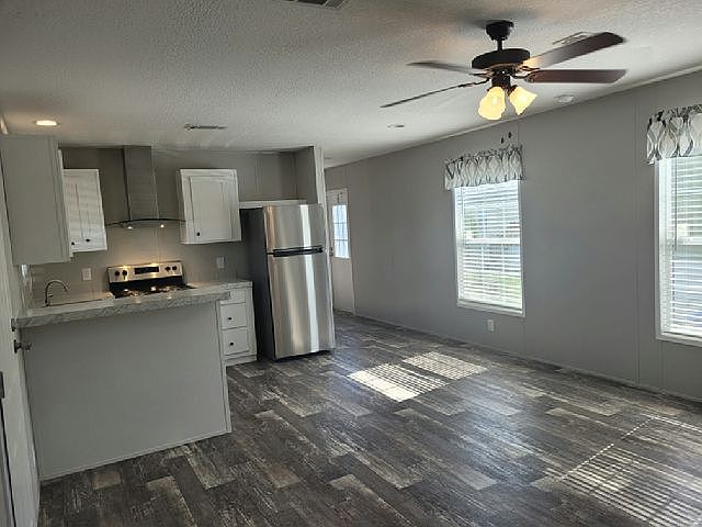 1st image of 4000 24th St N Lot 213