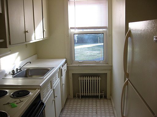 2nd image of 14 Norwood St APT 3
