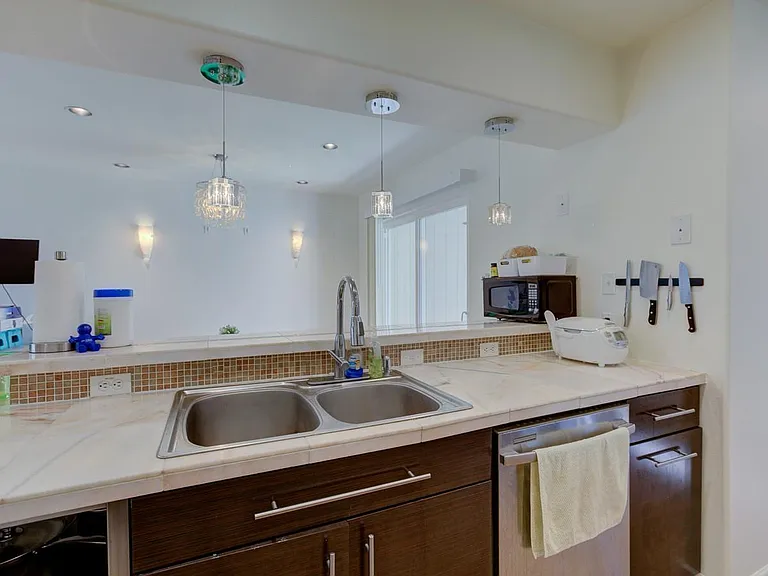 710 Castle Ridge Rd #B — Photo 8
