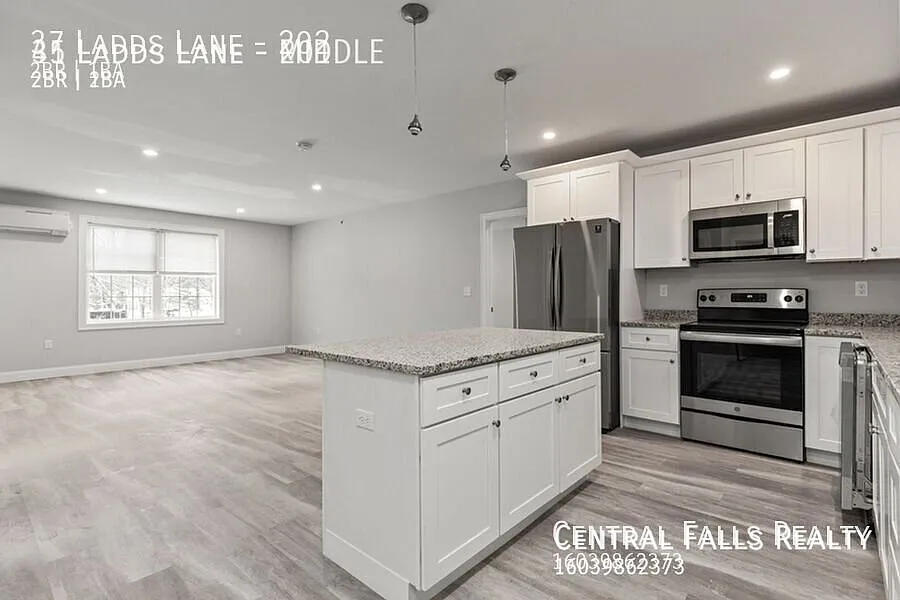 2 Bedroom 1 Bath Available Now! — Photo 1