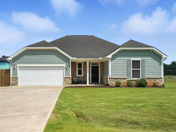 25 Harlow Ct, Fuquay Varina, NC 27526