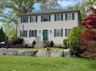 45 Deanville Rd, Attleboro, MA 02703