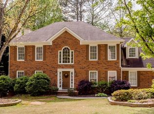 2402 Shore View Ct, Suwanee, GA 30024