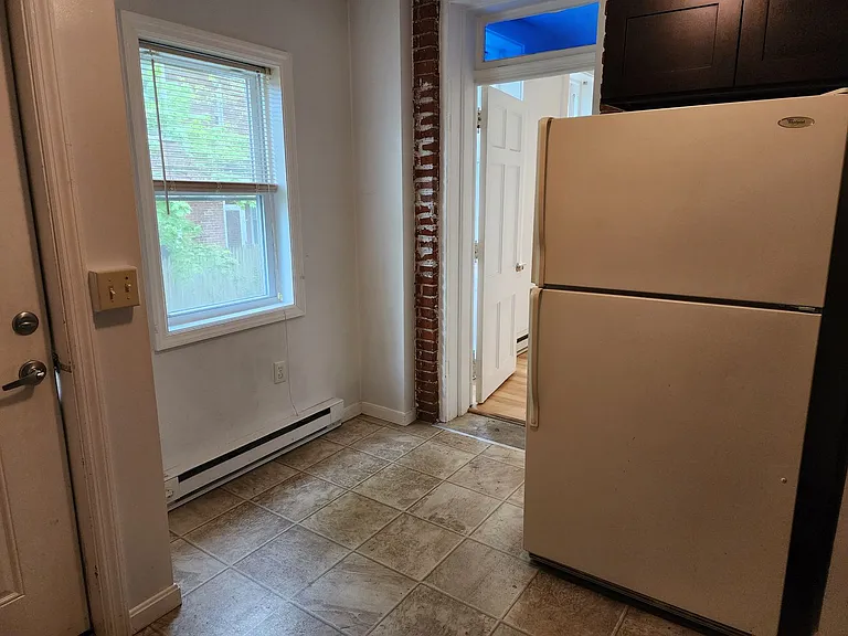1113 E. King St. — Photo 4