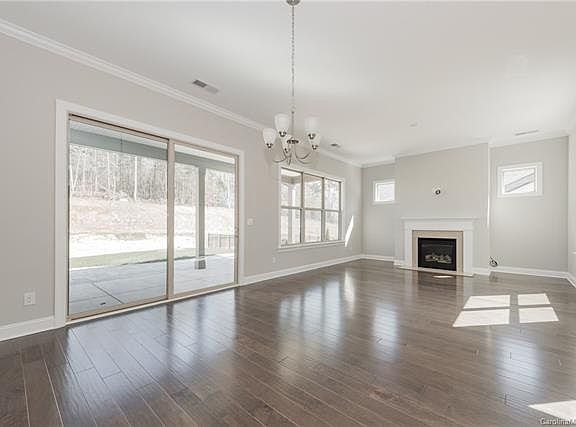 5th image of 7109 Hanging Rock Ct