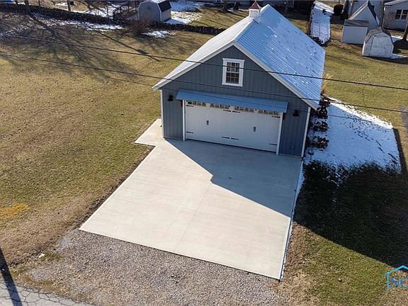 5th image of 84 N Perryview Dr
