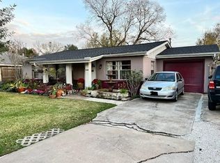 5223 Kelling St, Houston, TX 77045