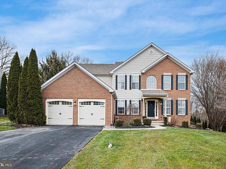 1st image of 120 Schoolview Ln
