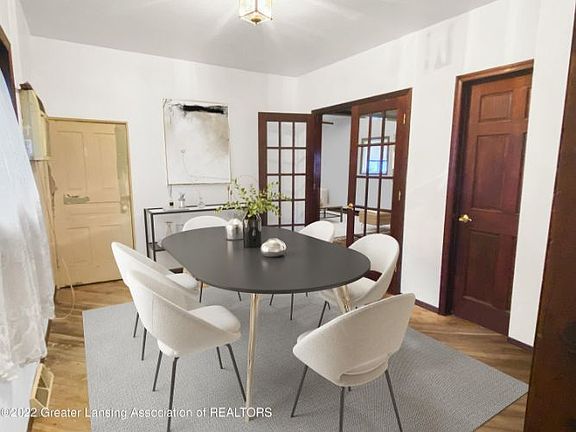 4th image of 205 E Lovett St