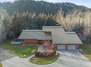 102 River Ranch Rd, Ketchum, ID 83340