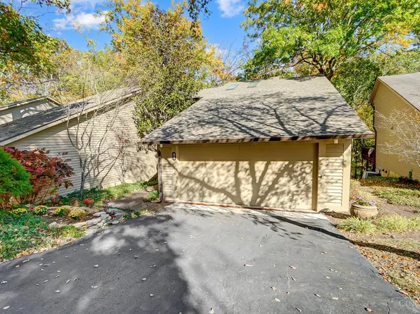 34 Big Oak Ln, Milford, OH 45150