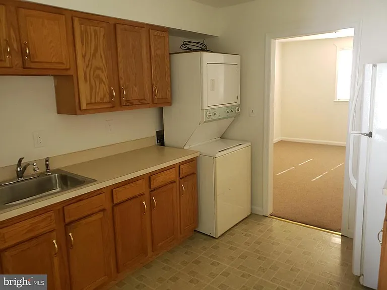 171 W Deen Ave — Photo 11