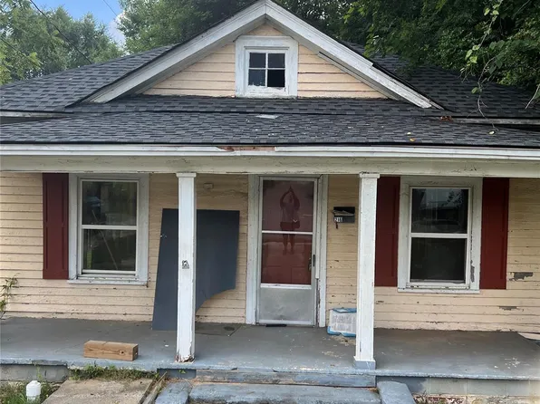 216 Madison St E, York, SC 29745