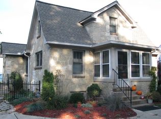 4219 Winnequah Rd, Monona, WI 53716