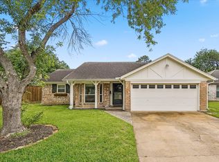 6215 Rena St, Houston, TX 77092