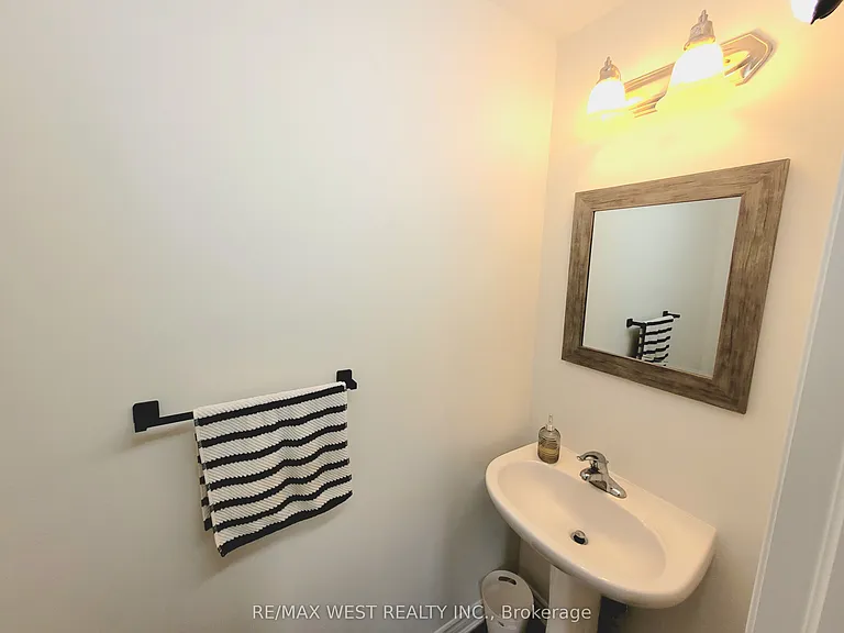 21 Billiter Rd W — Photo 15