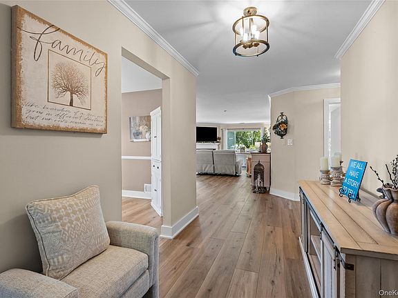 2nd image of 416 Lindsay Lane