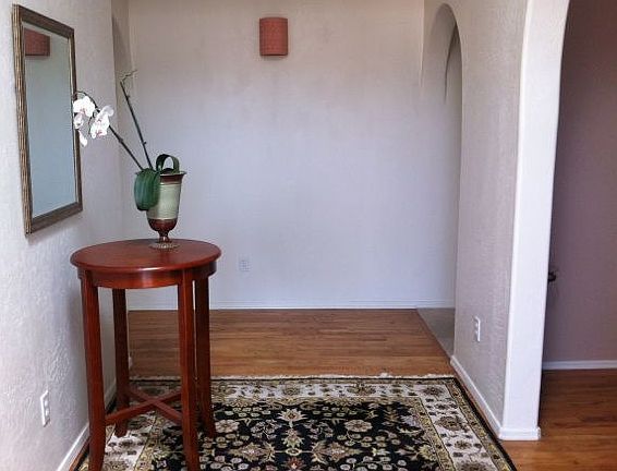 2nd image of 606 Shadow Mountain Dr
