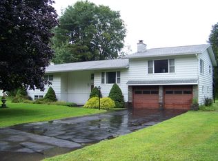 10575 Mapledale Rd, Barneveld, NY 13304