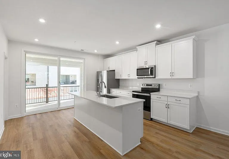 2534 Neabsco Common Pl — Photo 12