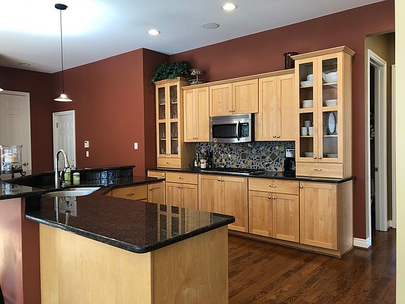 Extensive wood floors