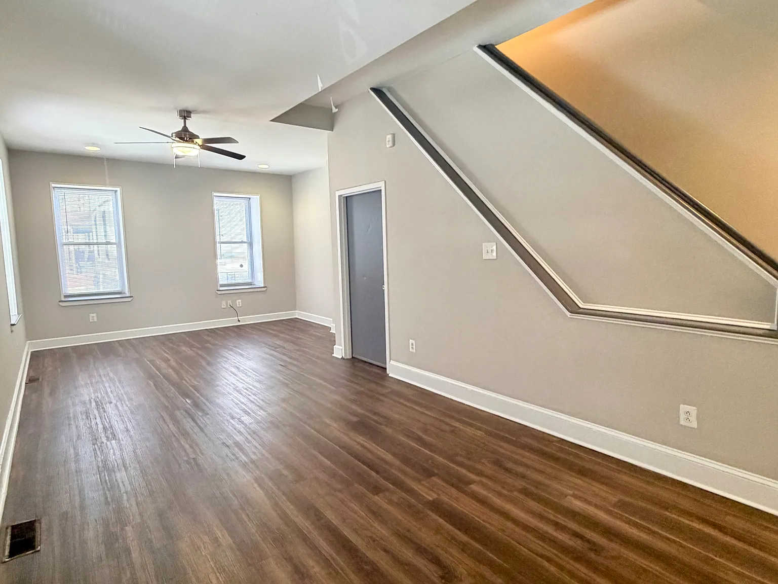 6 bed, 2.5 bath, 2414 sqft, $5,970 — Photo 1