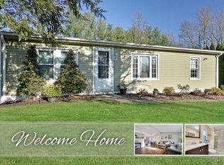 26 Fawn Run, Manalapan, NJ 07726