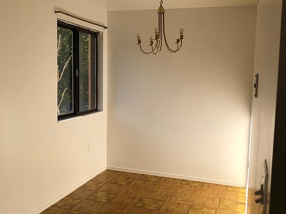 5th image of 15264 Lodge Ter