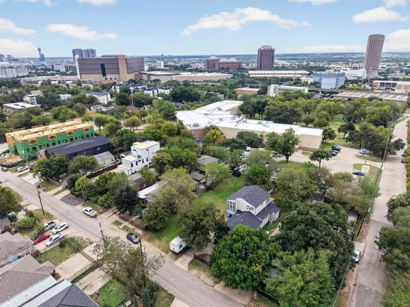 4533 Afton St, Dallas, TX 75219