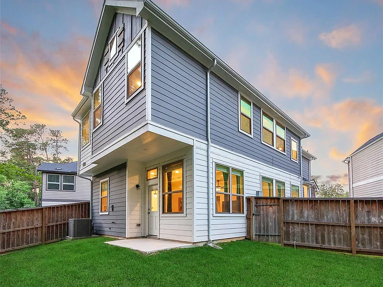 104 Red Cascade Ct — Photo 30