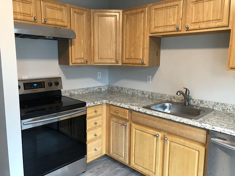 38 Westford St — Photo 13