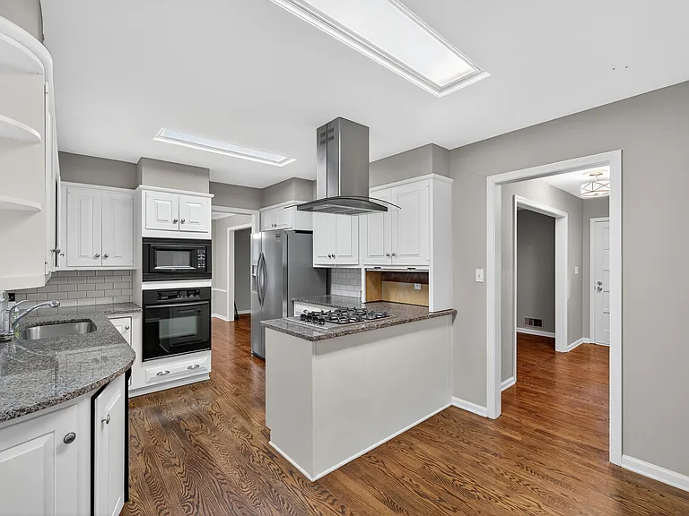 9535 Granada St — Photo 12