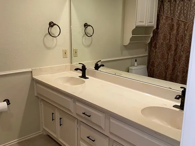 7712 Grover Ave — Photo 17