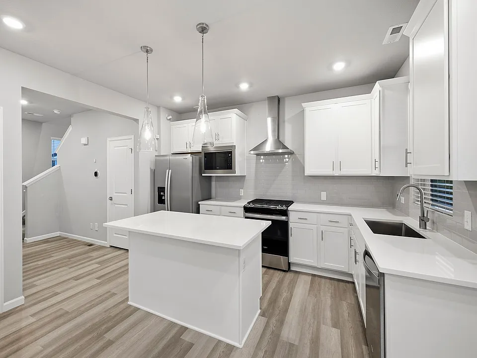 2135 Arborwood Ln